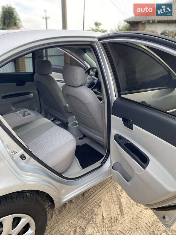 Седан Hyundai Accent 2008 в Конотопе