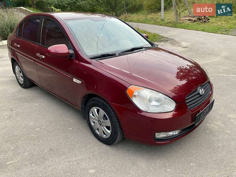 Седан Hyundai Accent 2010 в Виннице