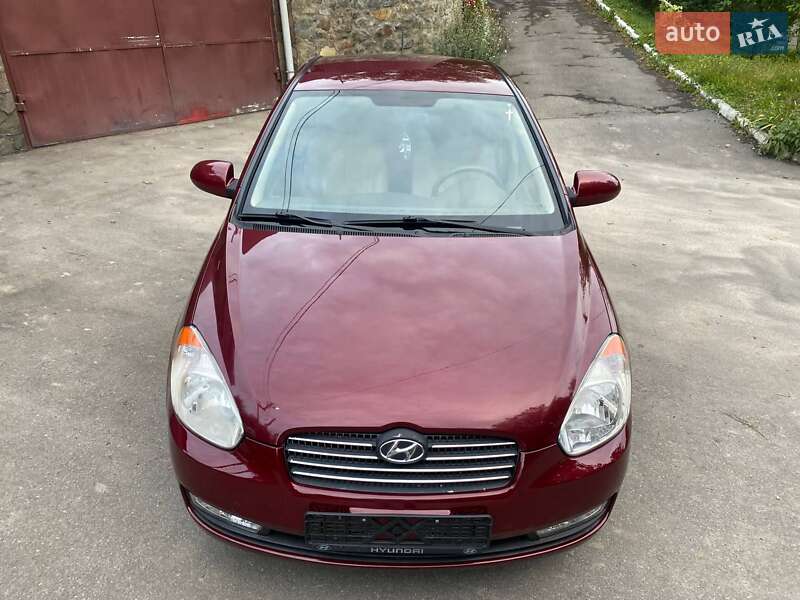 Седан Hyundai Accent 2010 в Виннице