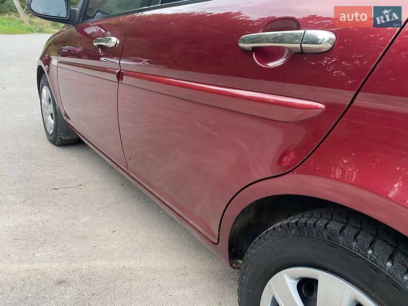 Седан Hyundai Accent 2010 в Виннице