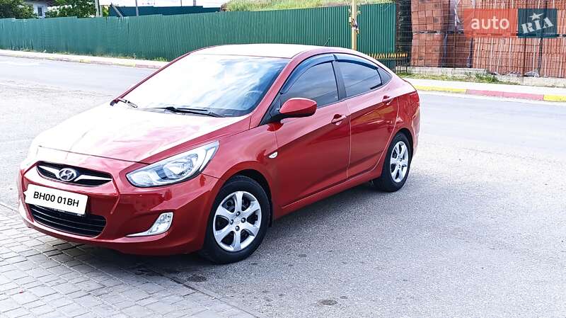 Хэтчбек Hyundai Accent 2013 в Одессе