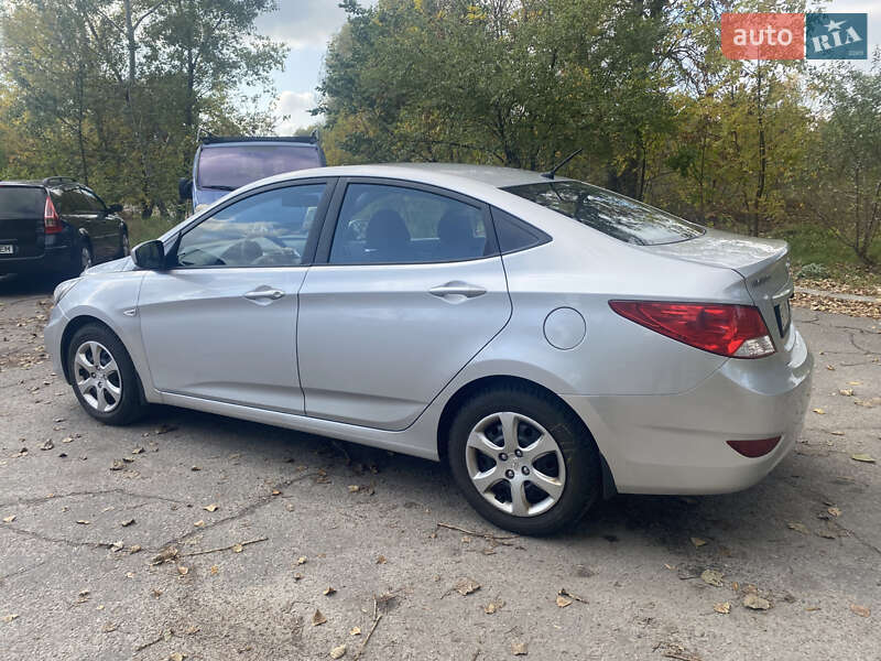 Седан Hyundai Accent 2011 в Кременчуге