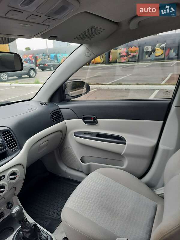 Седан Hyundai Accent 2008 в Киеве