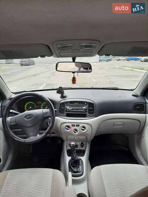 Седан Hyundai Accent 2008 в Киеве