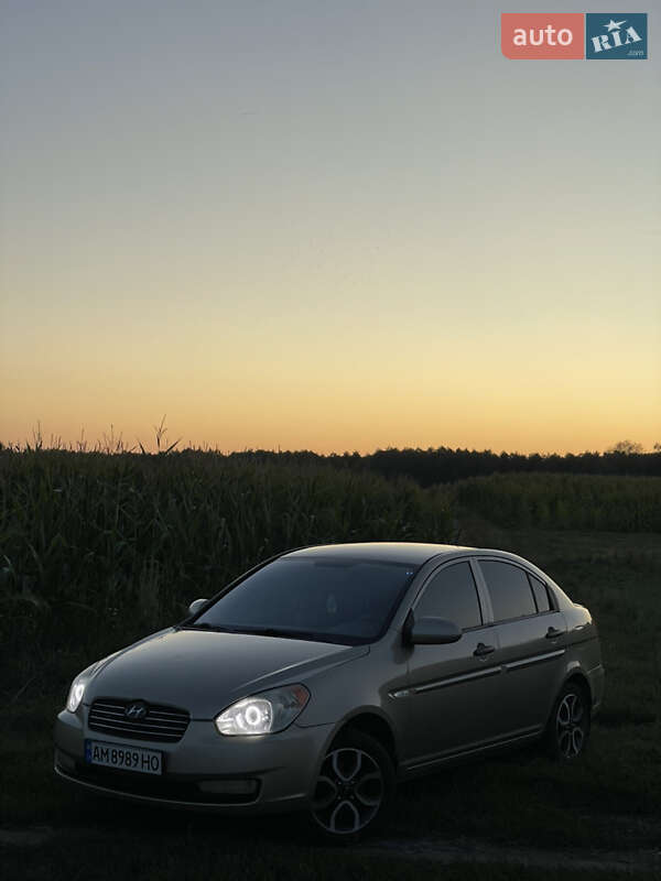 Седан Hyundai Accent 2008 в Попельне