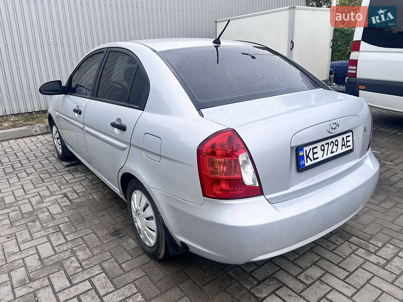 Седан Hyundai Accent 2007 в Днепре