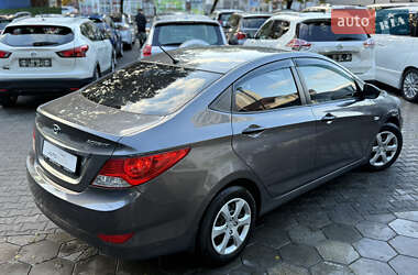 Седан Hyundai Accent 2011 в 
