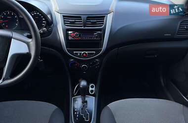 Седан Hyundai Accent 2011 в 