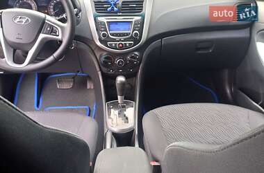 Седан Hyundai Accent 2012 в 
