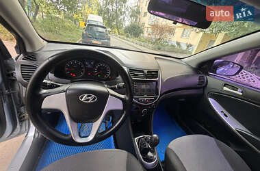 Седан Hyundai Accent 2011 в 