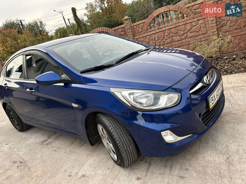 Hyundai Accent 2011