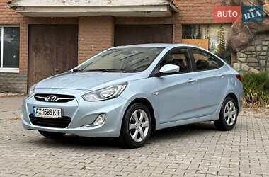 Седан Hyundai Accent 2011 в 