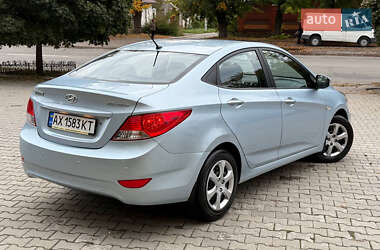 Седан Hyundai Accent 2011 в 
