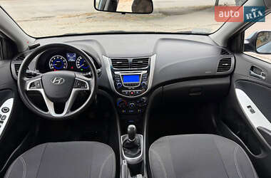 Седан Hyundai Accent 2011 в 