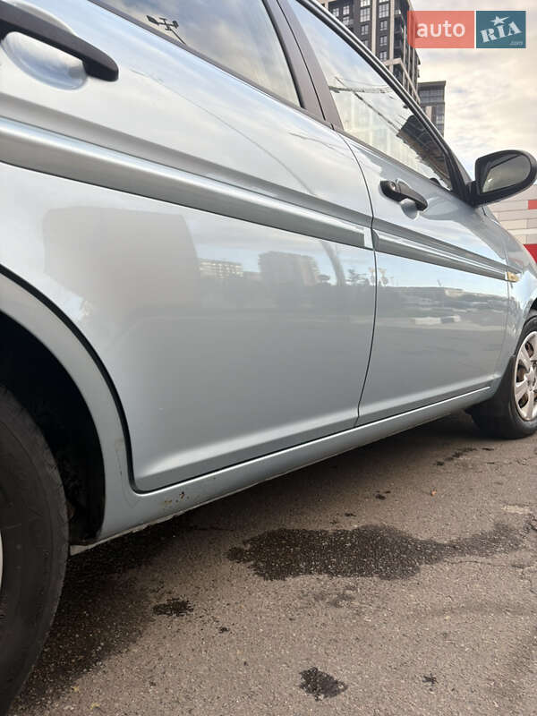 Седан Hyundai Accent 2008 в Львові