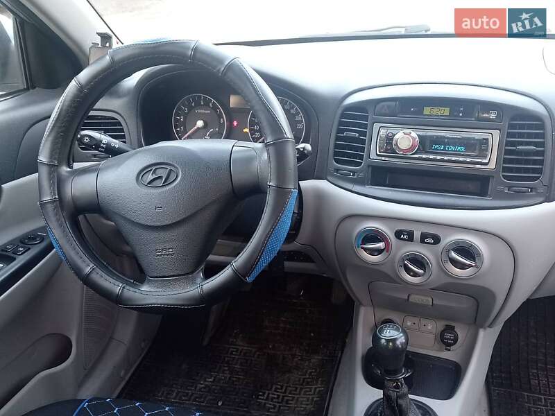 Седан Hyundai Accent 2008 в Львове