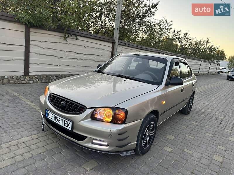 Седан Hyundai Accent 2002 в Черновцах