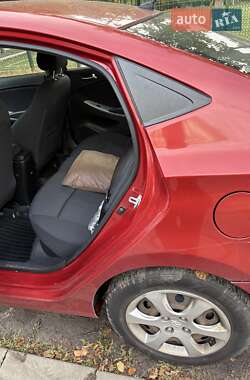Седан Hyundai Accent 2013 в 