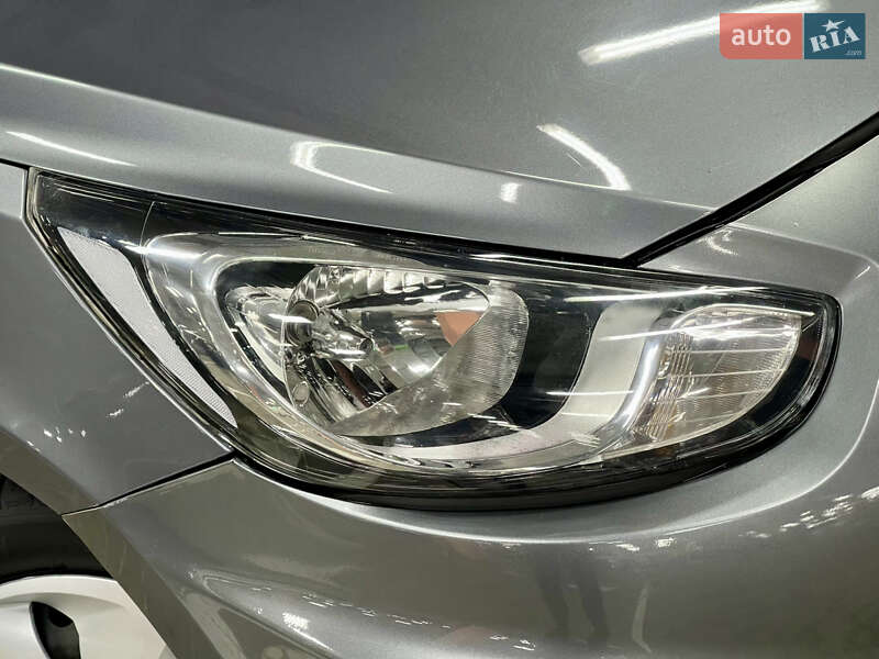 Седан Hyundai Accent 2016 в Киеве фото 2 Седан Hyundai Accent 2016 в Киеве