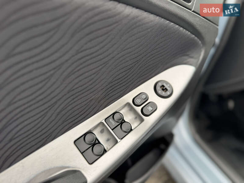 Седан Hyundai Accent 2012 в Киеве