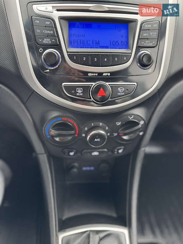 Седан Hyundai Accent 2012 в Киеве