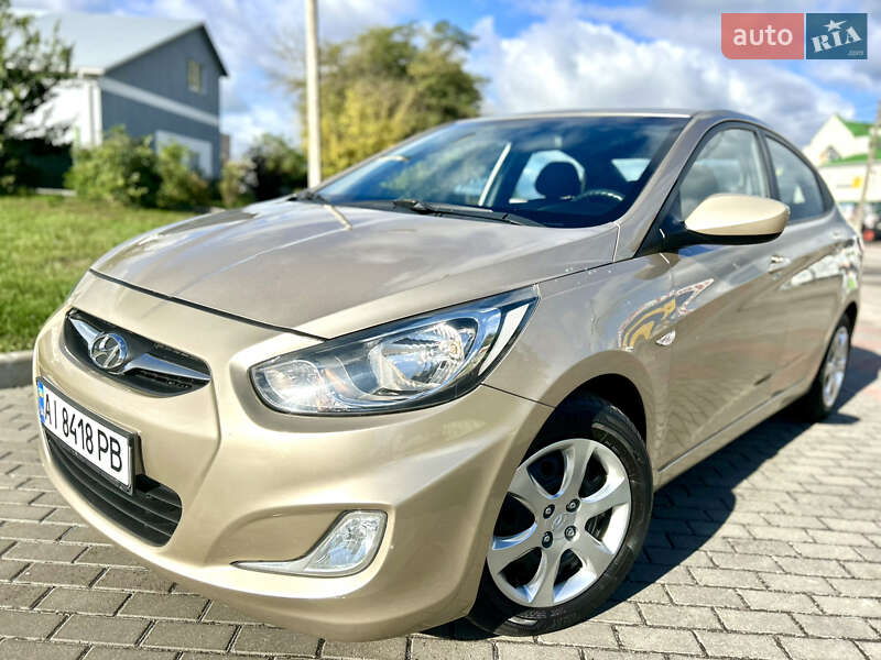 Hyundai Accent 2011 Hyundai Accent 2011