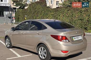 Седан Hyundai Accent 2012 в 