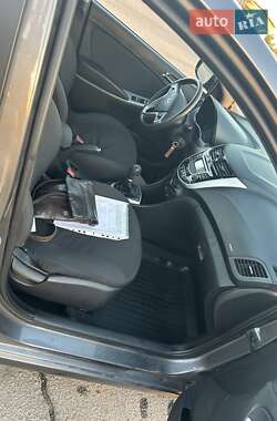 Седан Hyundai Accent 2013 в 