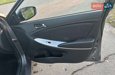 Седан Hyundai Accent 2013 в 