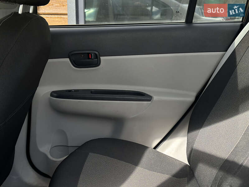 Седан Hyundai Accent 2008 в Шептицькому