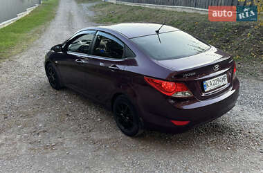 Седан Hyundai Accent 2012 в 