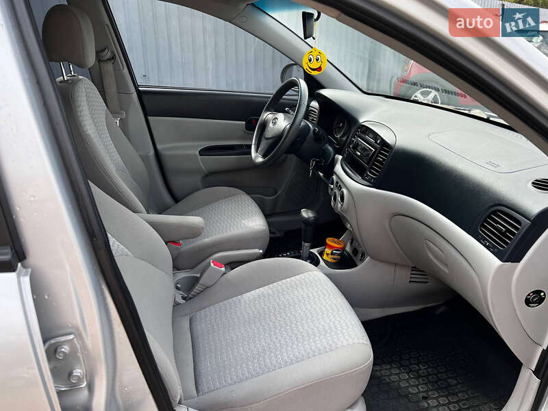 Седан Hyundai Accent 2007 в Днепре