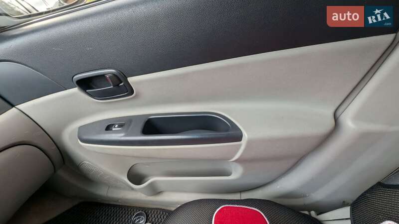 Седан Hyundai Accent 2006 в Чернівцях фото 4 Седан Hyundai Accent 2006 в Чернівцях