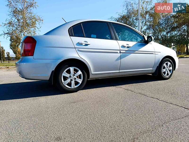 Седан Hyundai Accent 2008 в Запорожье
