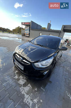 Седан Hyundai Accent 2011 в Тернополе