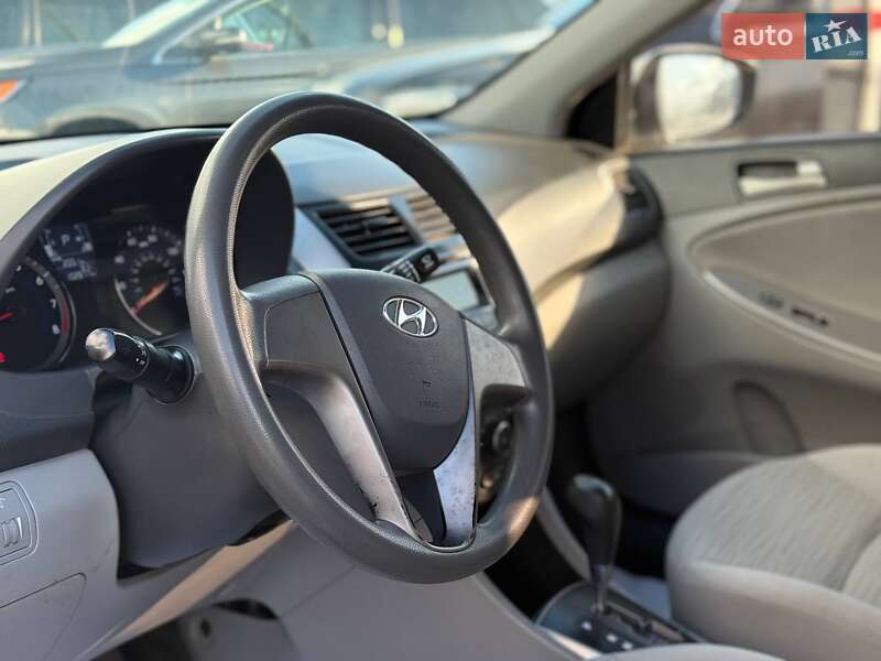 Седан Hyundai Accent 2016 в Одессе