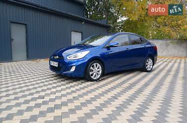 Седан Hyundai Accent 2015 в 