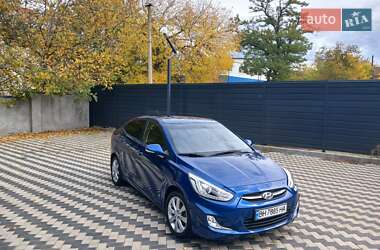 Седан Hyundai Accent 2015 в Николаеве