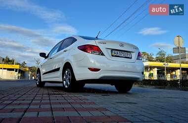 Седан Hyundai Accent 2013 в 