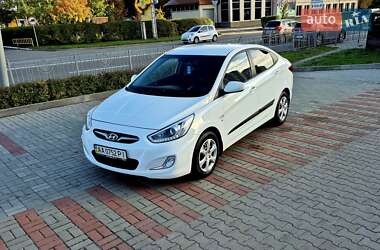 Седан Hyundai Accent 2013 в 