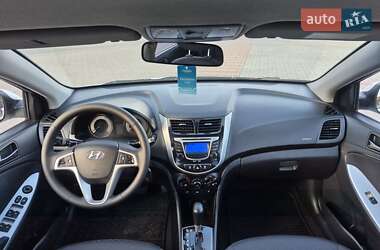 Седан Hyundai Accent 2013 в 