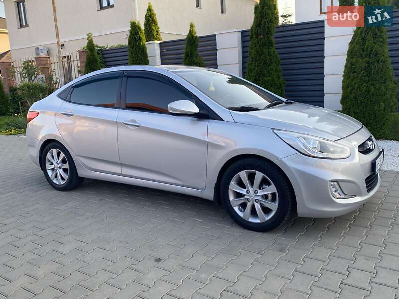 Седан Hyundai Accent 2016 в Одессе