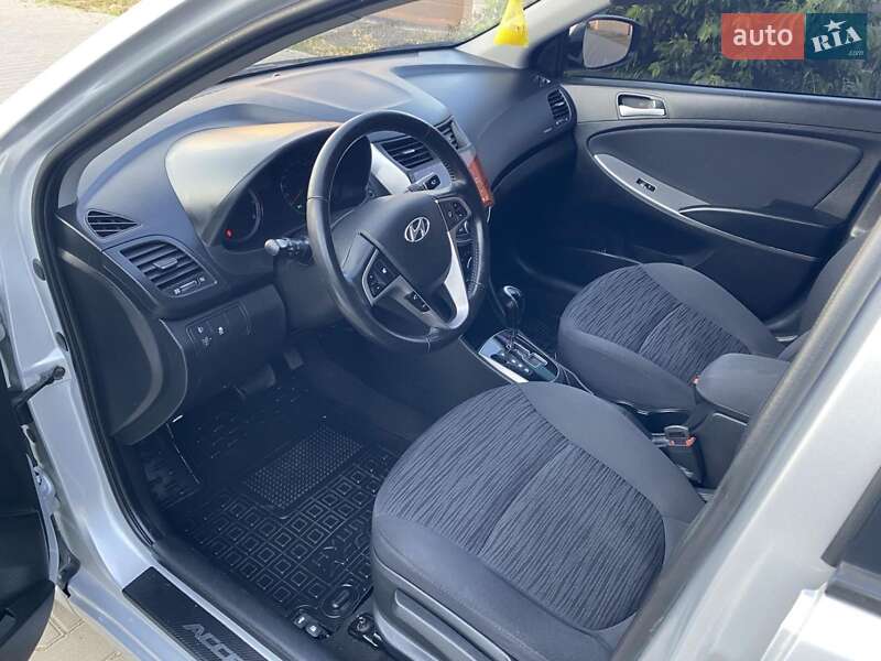 Седан Hyundai Accent 2016 в Одессе