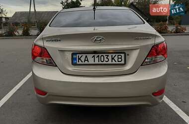 Седан Hyundai Accent 2011 в 