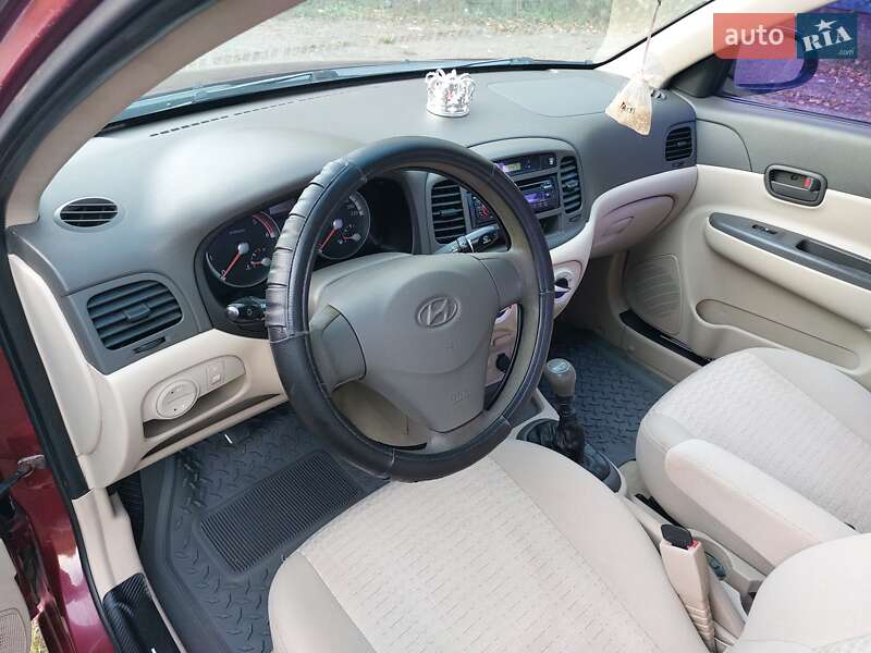 Седан Hyundai Accent 2008 в Кицмани фото 52 Седан Hyundai Accent 2008 в Кицмани