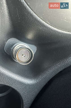 Хэтчбек Hyundai Accent 2012 в 