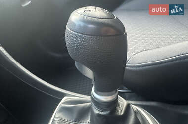 Хэтчбек Hyundai Accent 2012 в 