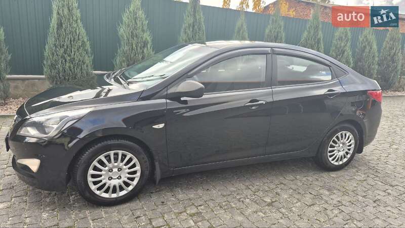 Седан Hyundai Accent 2016 в Коростишеві