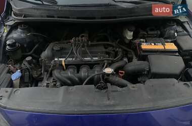 Седан Hyundai Accent 2011 в 