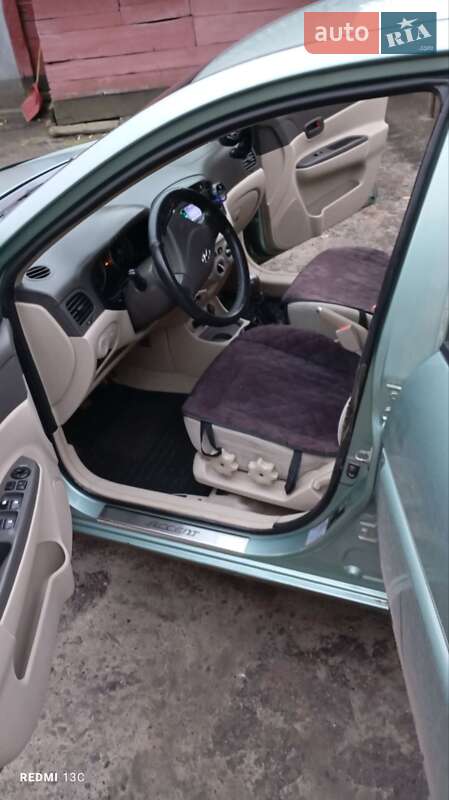 Седан Hyundai Accent 2007 в Львові